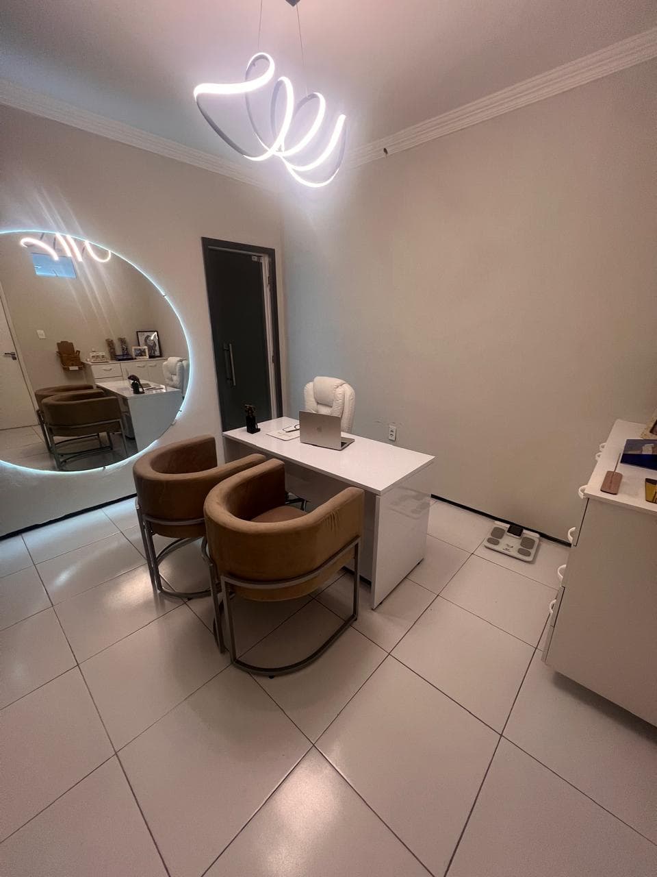 Consultório médico moderno para aluguel no Instituto Luar